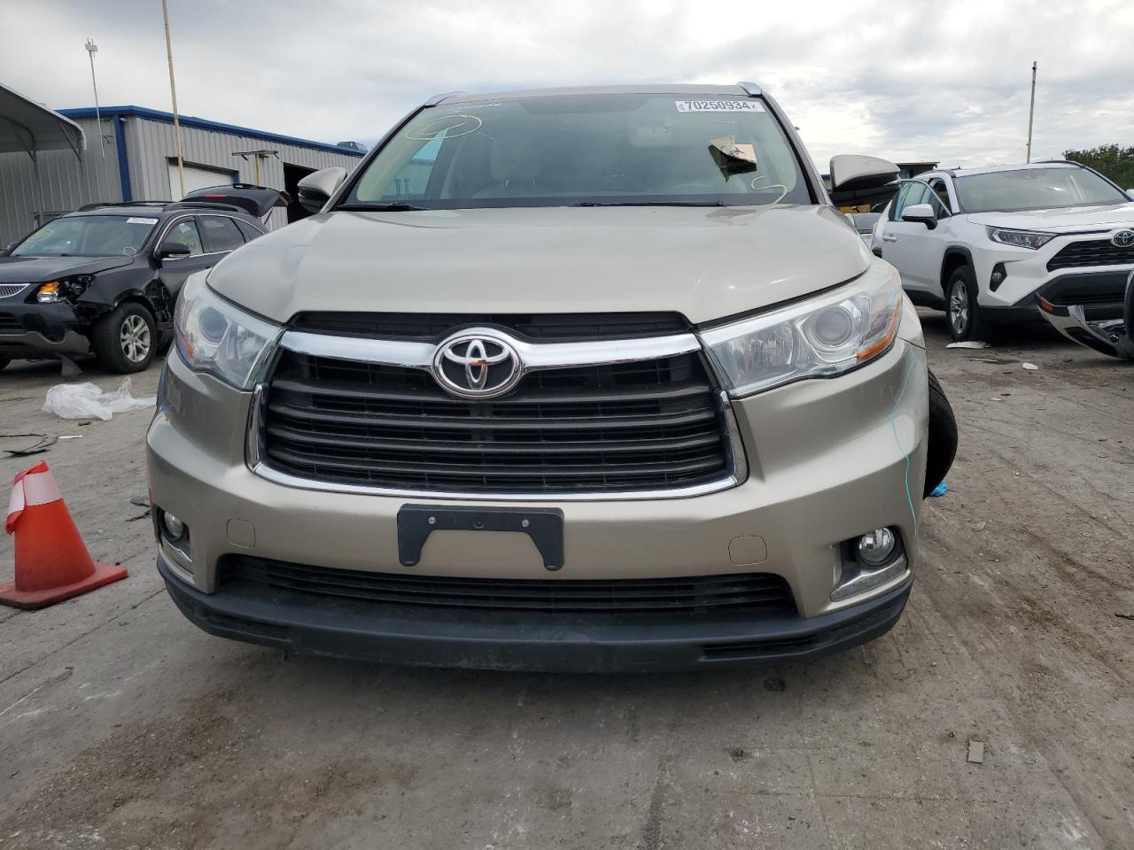 2016 Toyota Highlander Limited VIN: 5TDYKRFH5GS182932 Lot: 70250934