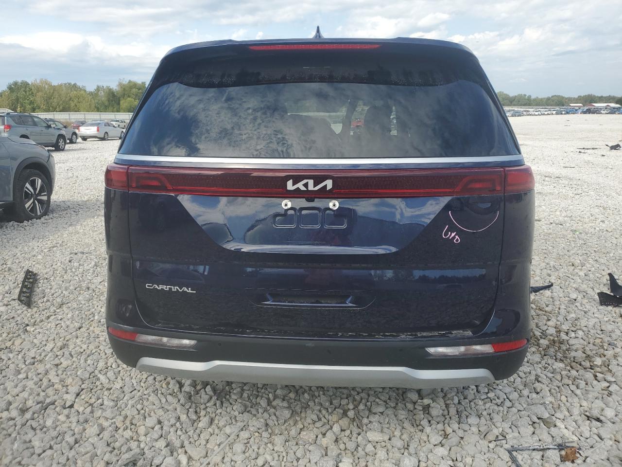 2024 Kia Carnival Lx VIN: KNDNB4H38R6322711 Lot: 71654664