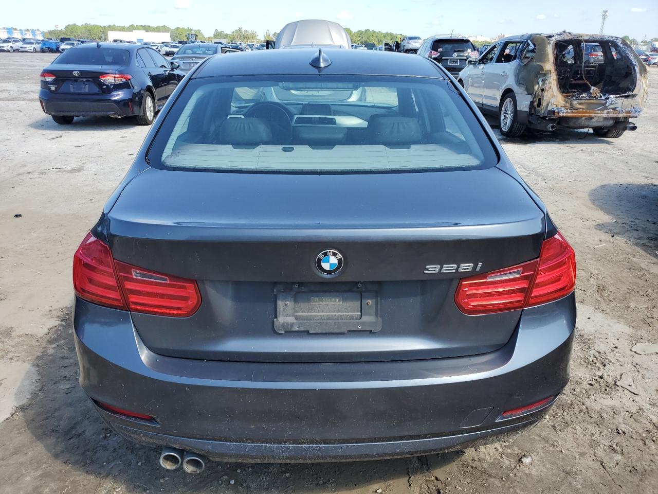 VIN WBA3C1C57DF439360 2013 BMW 3 SERIES no.6