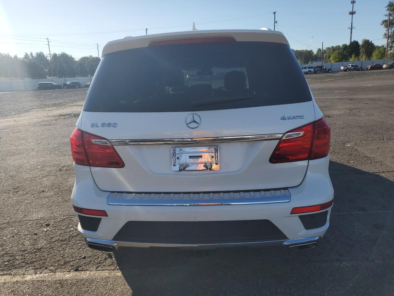 4JGDF7DE3FA441120 2015 Mercedes-Benz Gl 550 4Matic