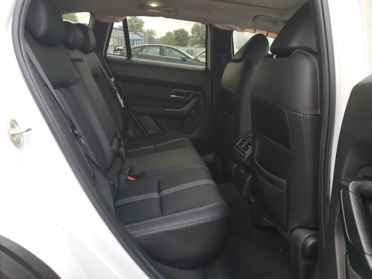 2024 Mazda CX-50 - Image 12