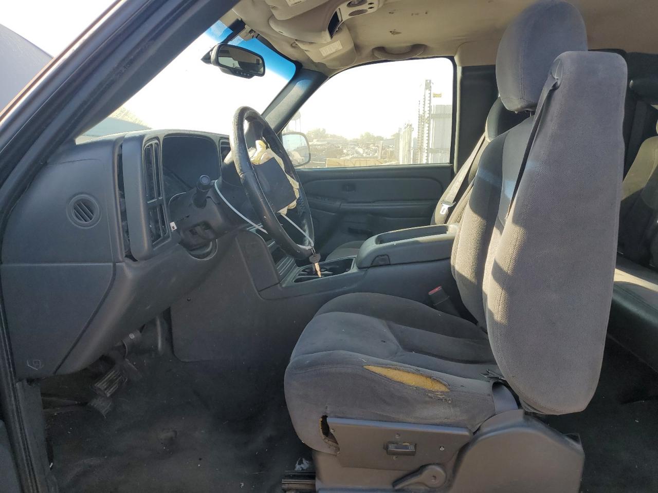 2006 GMC Sierra - Image 7