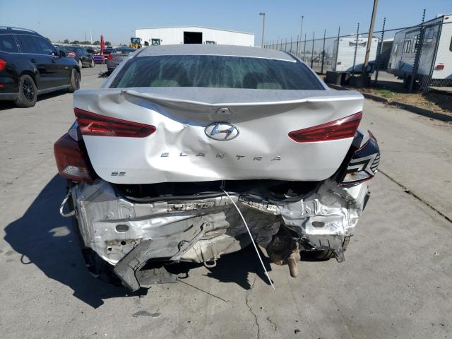  HYUNDAI ELANTRA 2019 Srebrny