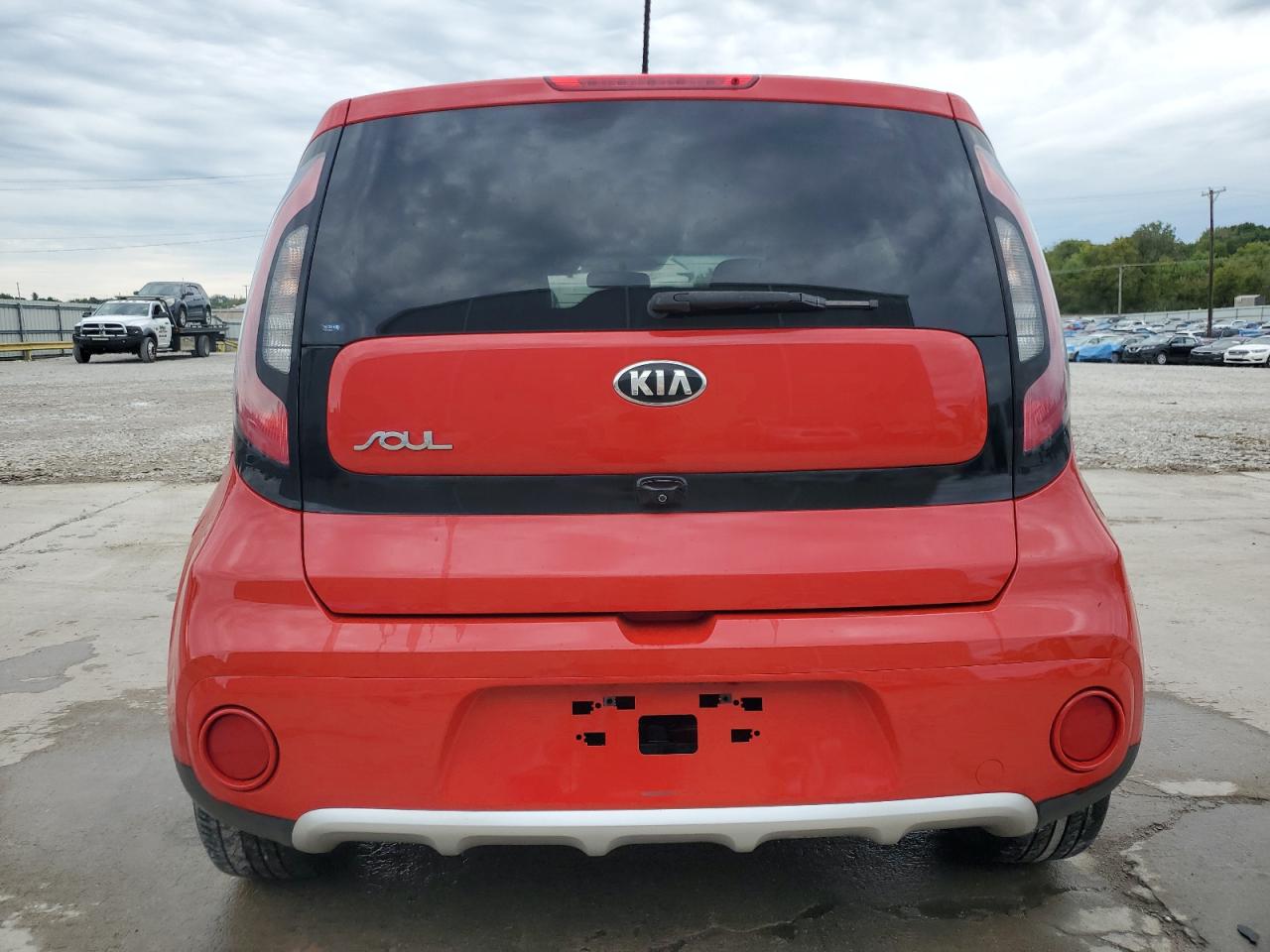 KNDJP3A58J7508351 2018 Kia Soul +