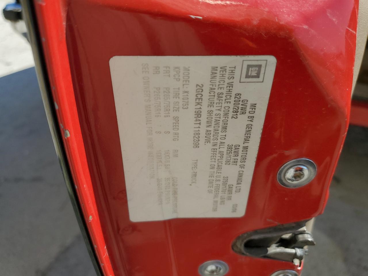 1996 Chevrolet Gmt-400 K1500 VIN: 2GCEK19R4T1182396 Lot: 72206634