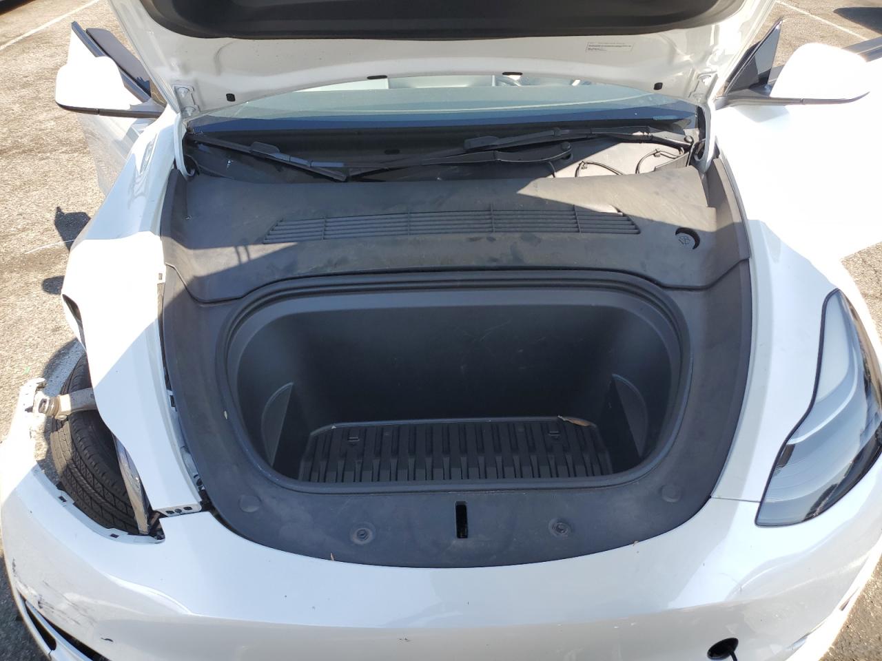 7SAYGDEE3PF633178 2023 Tesla Model Y