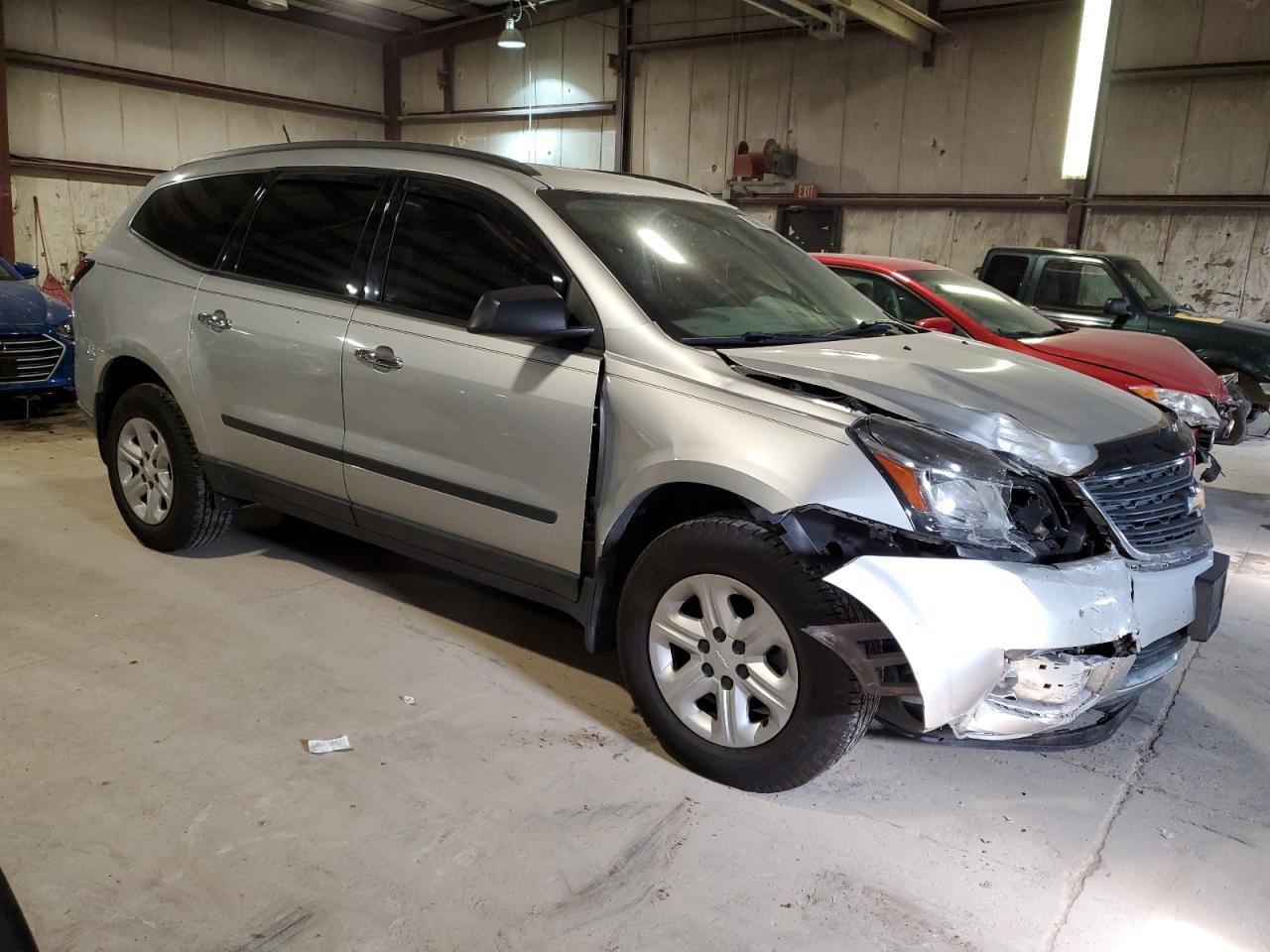 VIN 1GNKRFED1EJ306663 2014 CHEVROLET TRAVERSE no.4