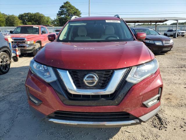  NISSAN ROGUE 2018 Красный