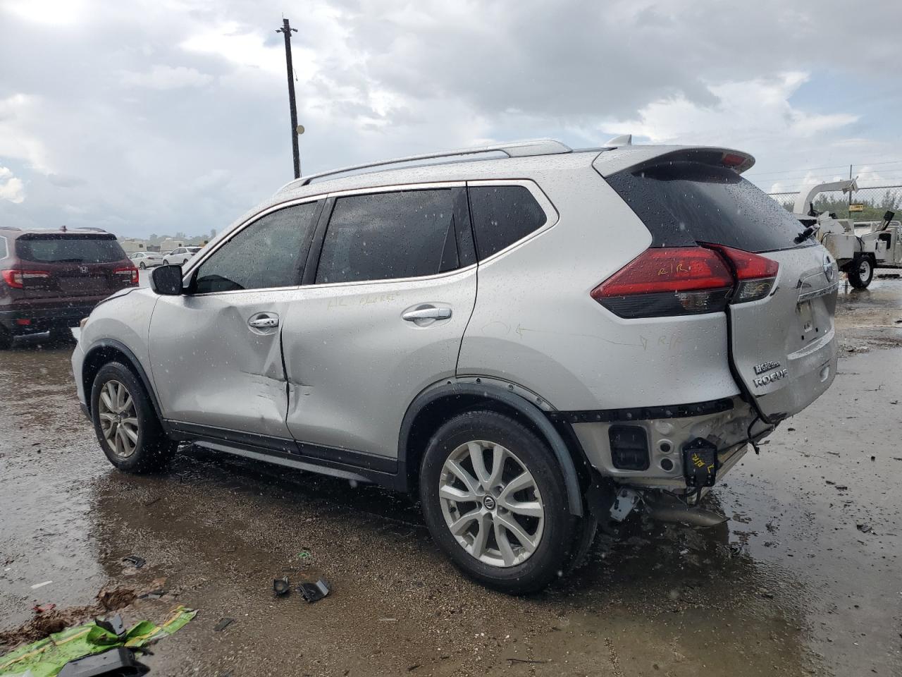 2020 Nissan Rogue S VIN: JN8AT2MT6LW039340 Lot: 70747744