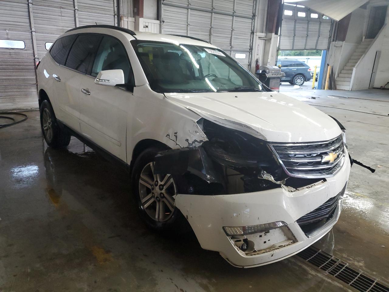 1GNKRGKD3FJ264976 2015 Chevrolet Traverse Lt