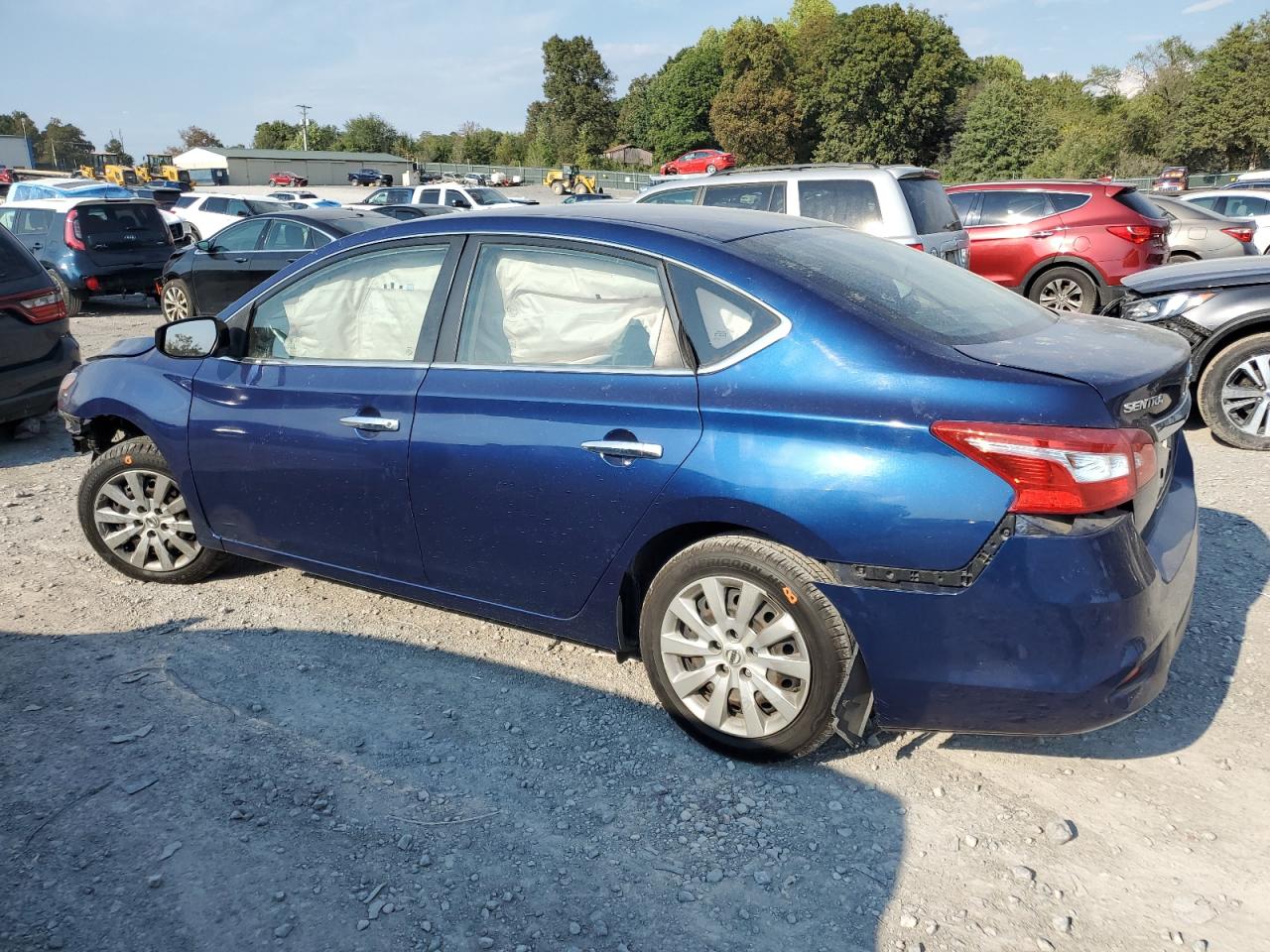 2016 Nissan Sentra - Image 2