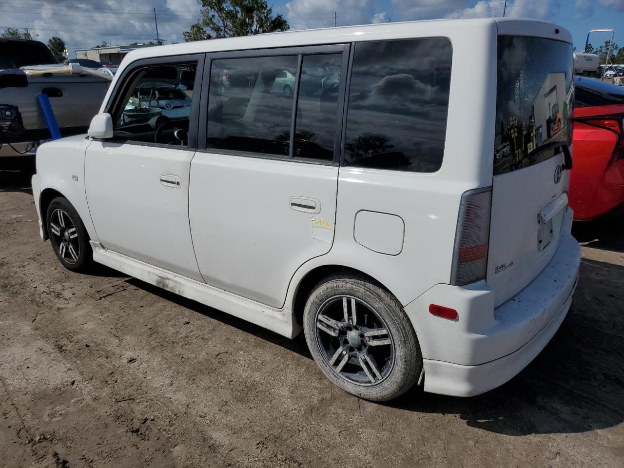 2005 Toyota xB - Image 2