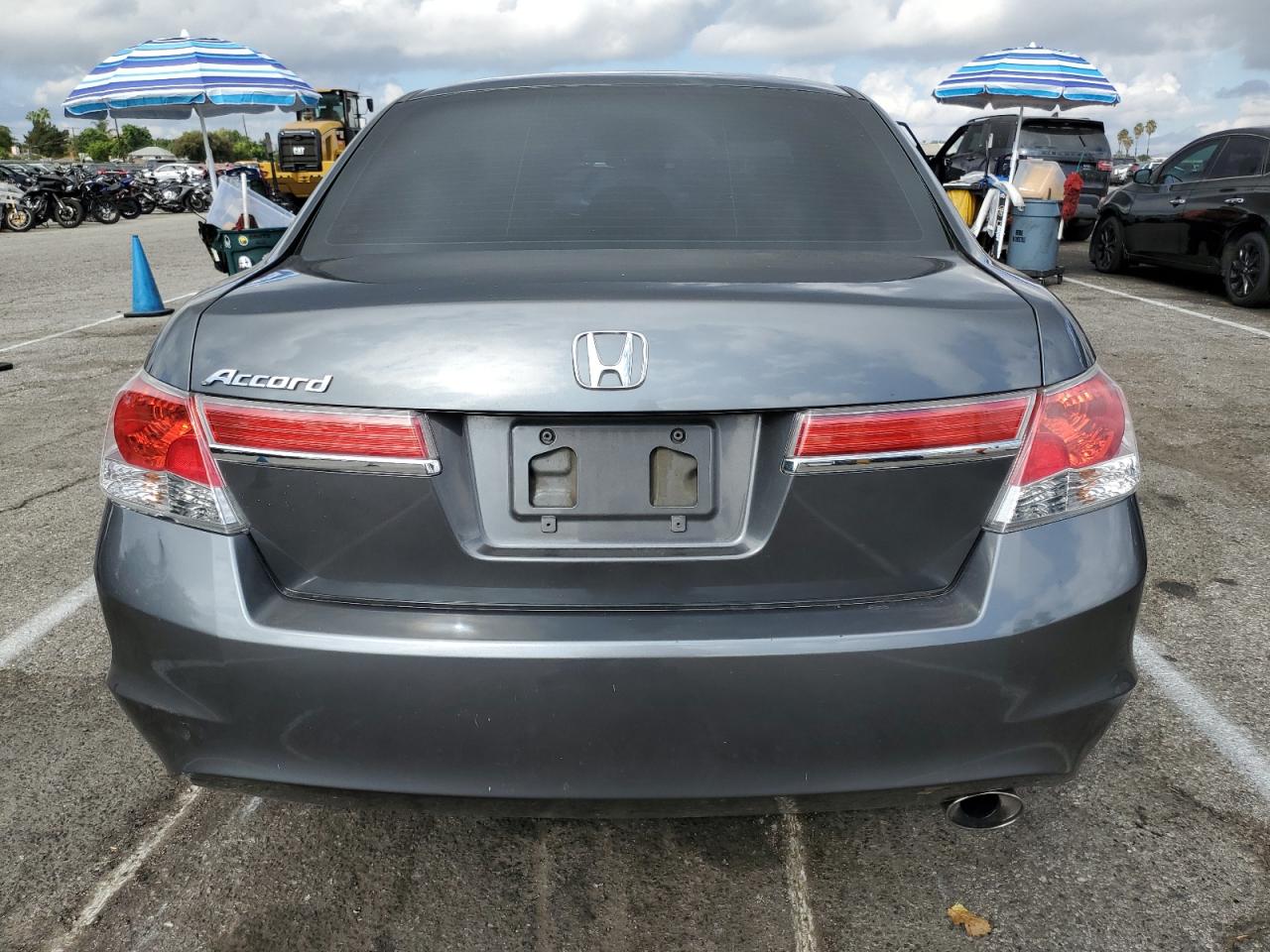 1HGCP2F46CA106337 2012 Honda Accord Lxp