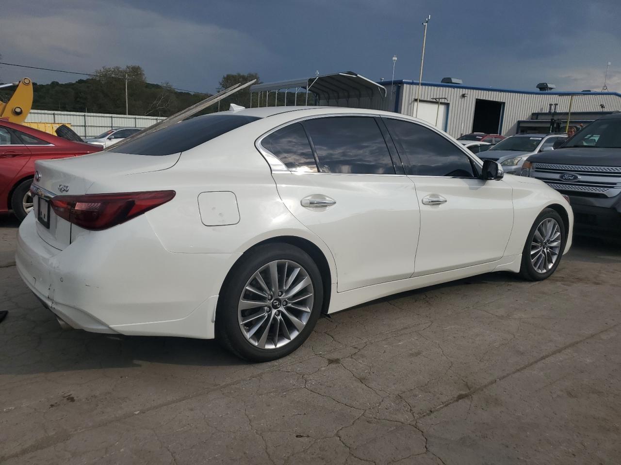 VIN JN1EV7BR7PM540589 2023 INFINITI Q50 no.3