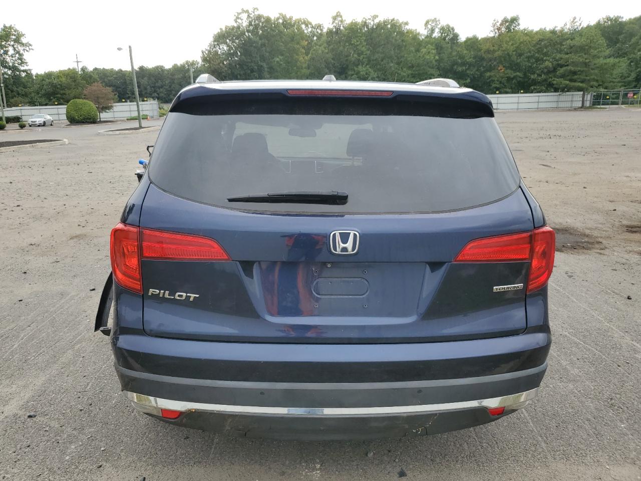 5FNYF6H92GB095146 2016 Honda Pilot Touring