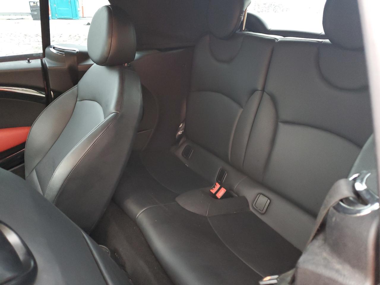 2011 MINI Cooper - Image 10