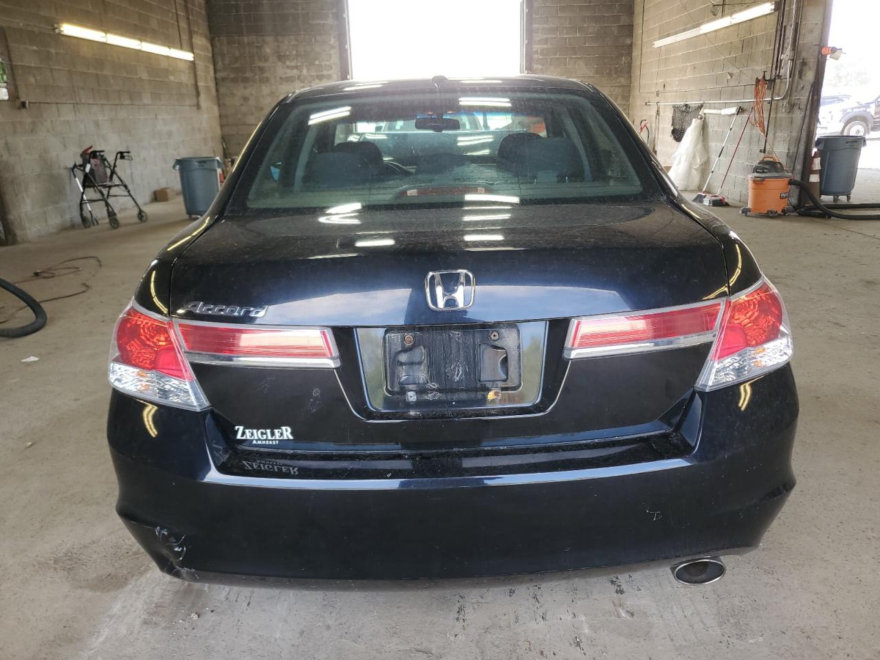 1HGCP2F82BA006625 2011 Honda Accord Exl