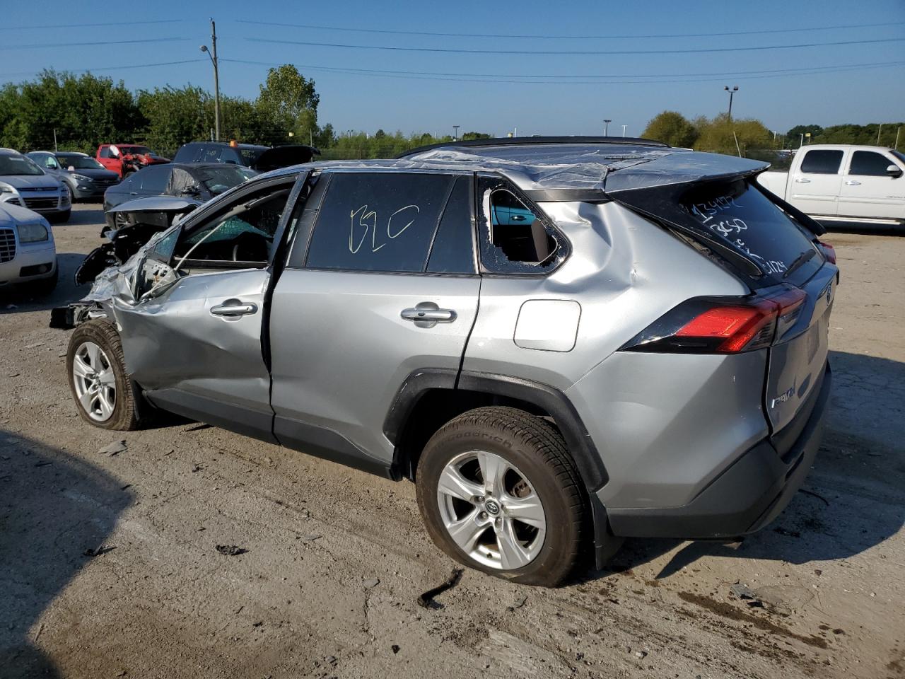 2T3P1RFV2LW134172 2020 TOYOTA RAV 4 - Image 2