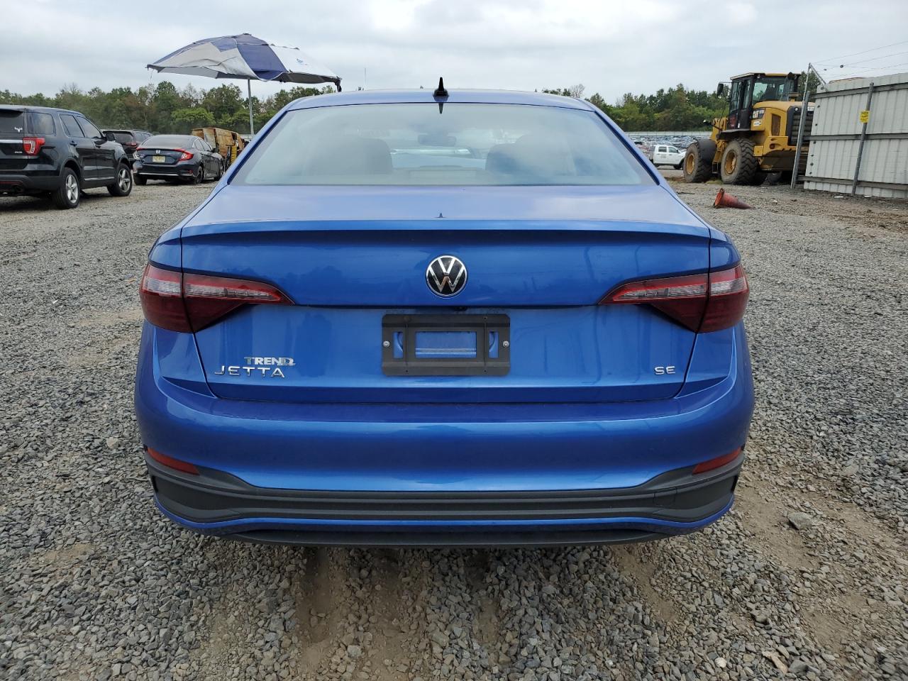 3VW7M7BUXPM037346 2023 Volkswagen Jetta Se