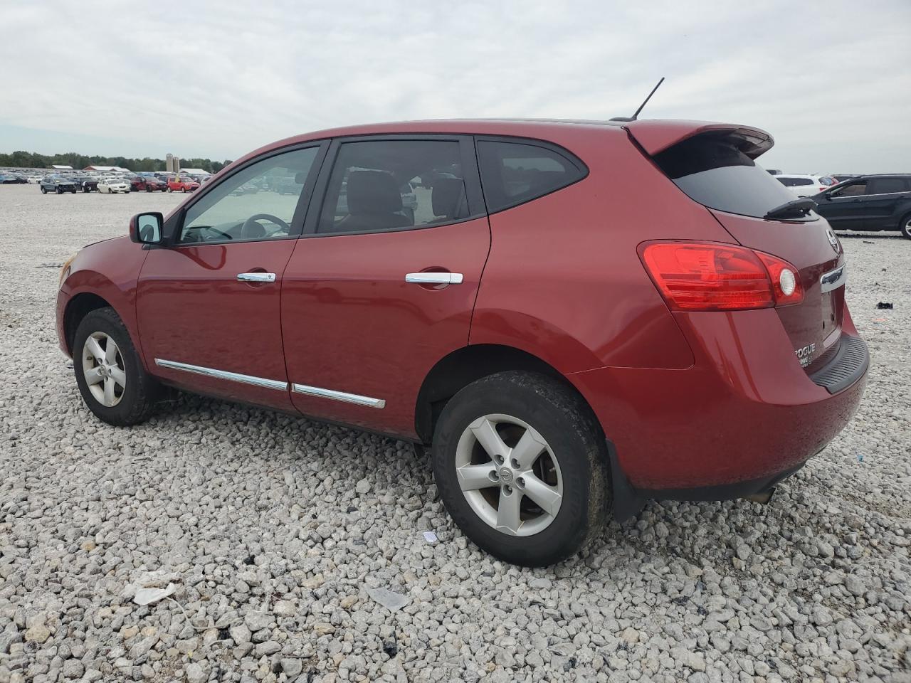 2013 Nissan Rogue - Image 2