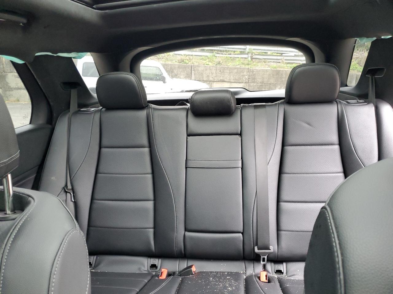 2020 Mercedes-Benz GLE - Image 10