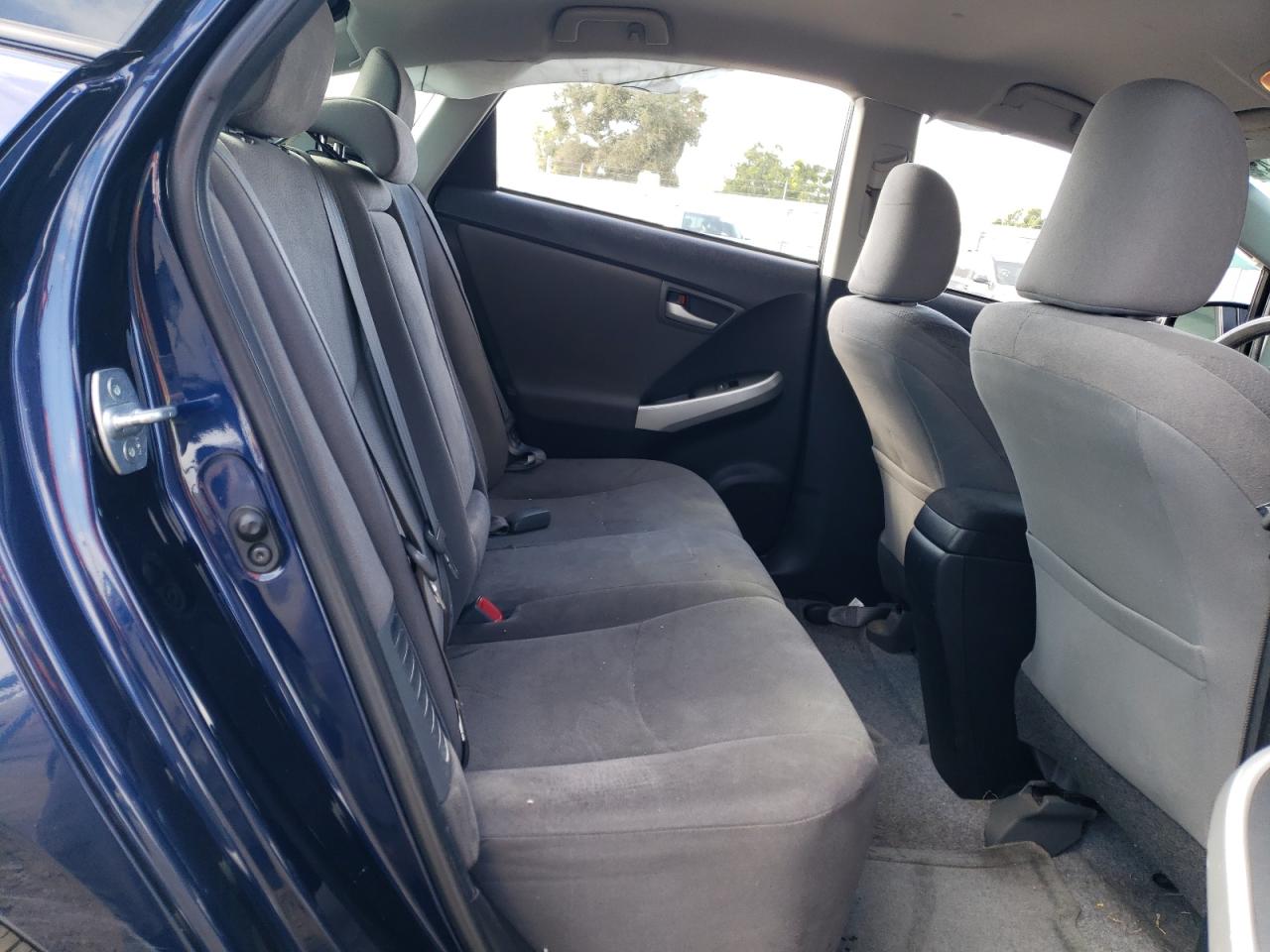 JTDKN3DU7F1982590 2015 Toyota Prius