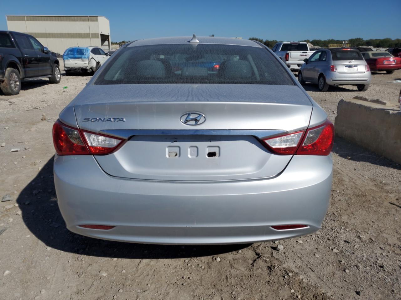 5NPEB4AC2BH272667 2011 Hyundai Sonata Gls