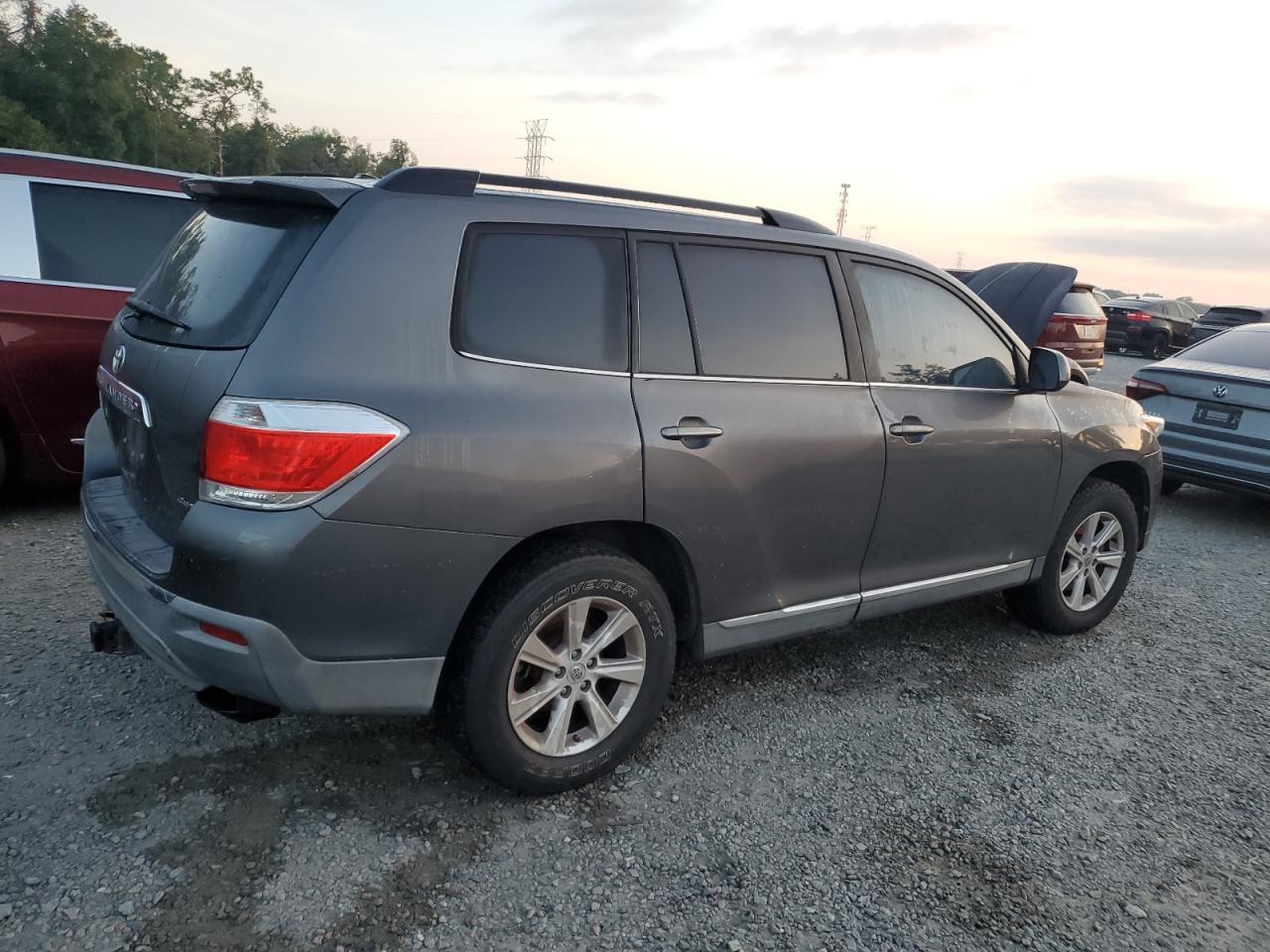 2012 Toyota Highlander - Image 3