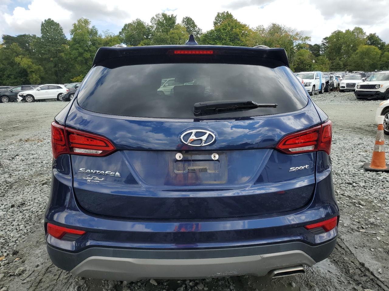 5XYZU3LB4HG500050 2017 Hyundai Santa Fe Sport