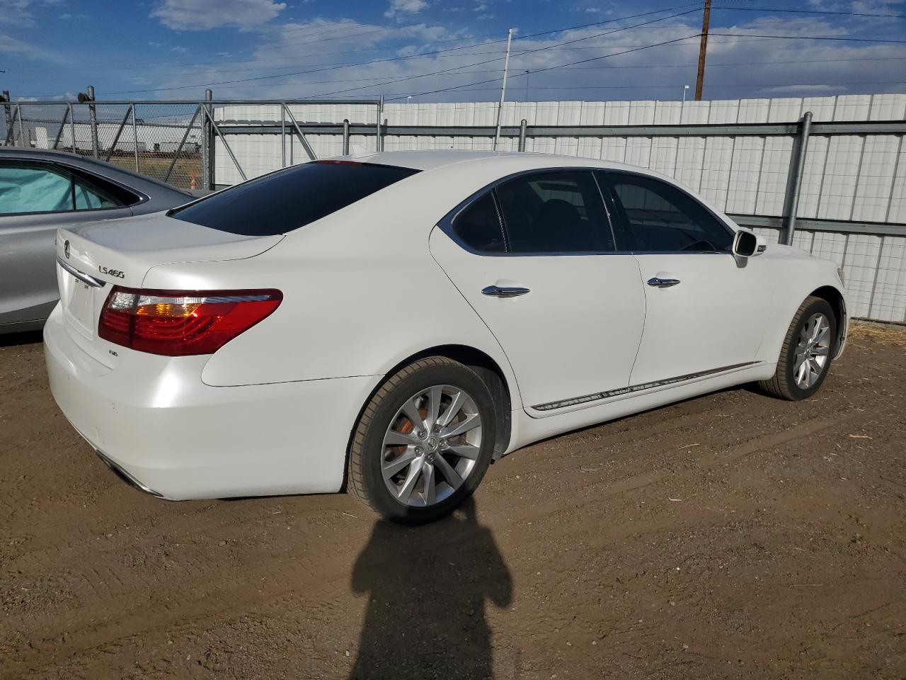 2010 Lexus LS - Image 3