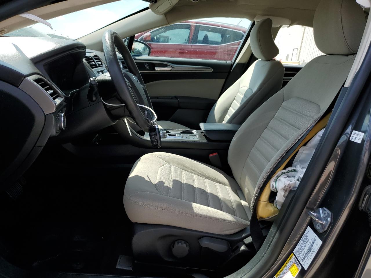 2019 Ford Fusion - Image 7