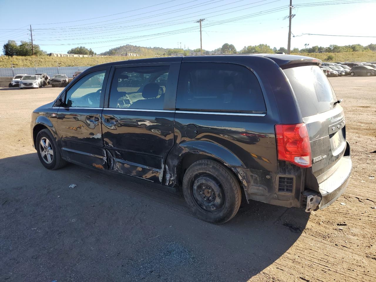 2012 Dodge Caravan - Image 2