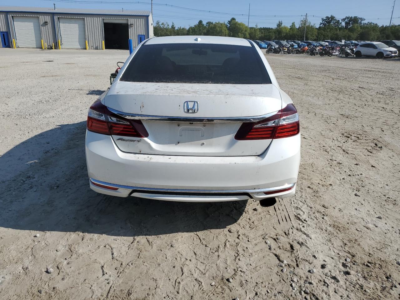 1HGCR2F78HA214826 2017 Honda Accord Ex