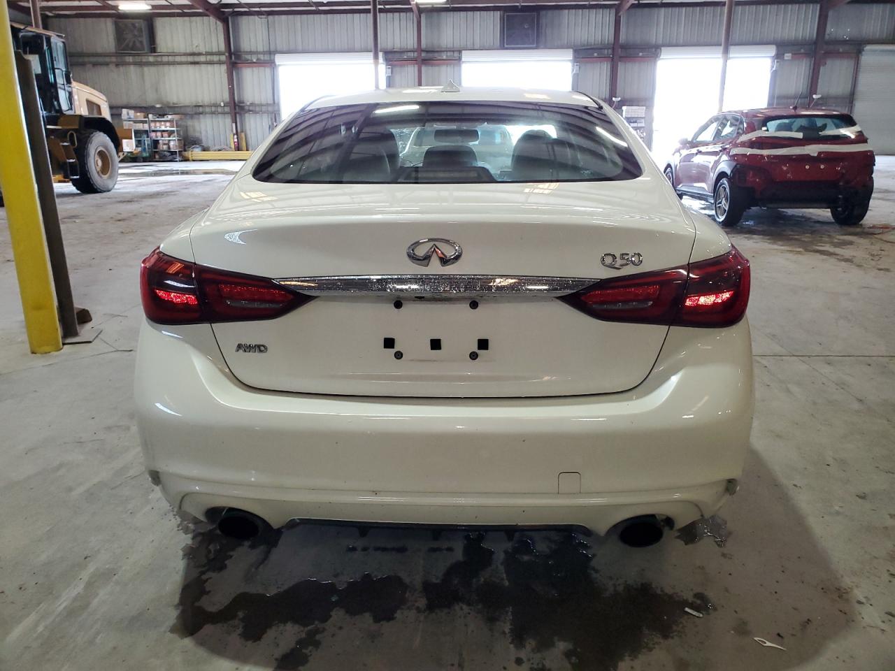 JN1EV7AR3JM438134 2018 Infiniti Q50 Luxe