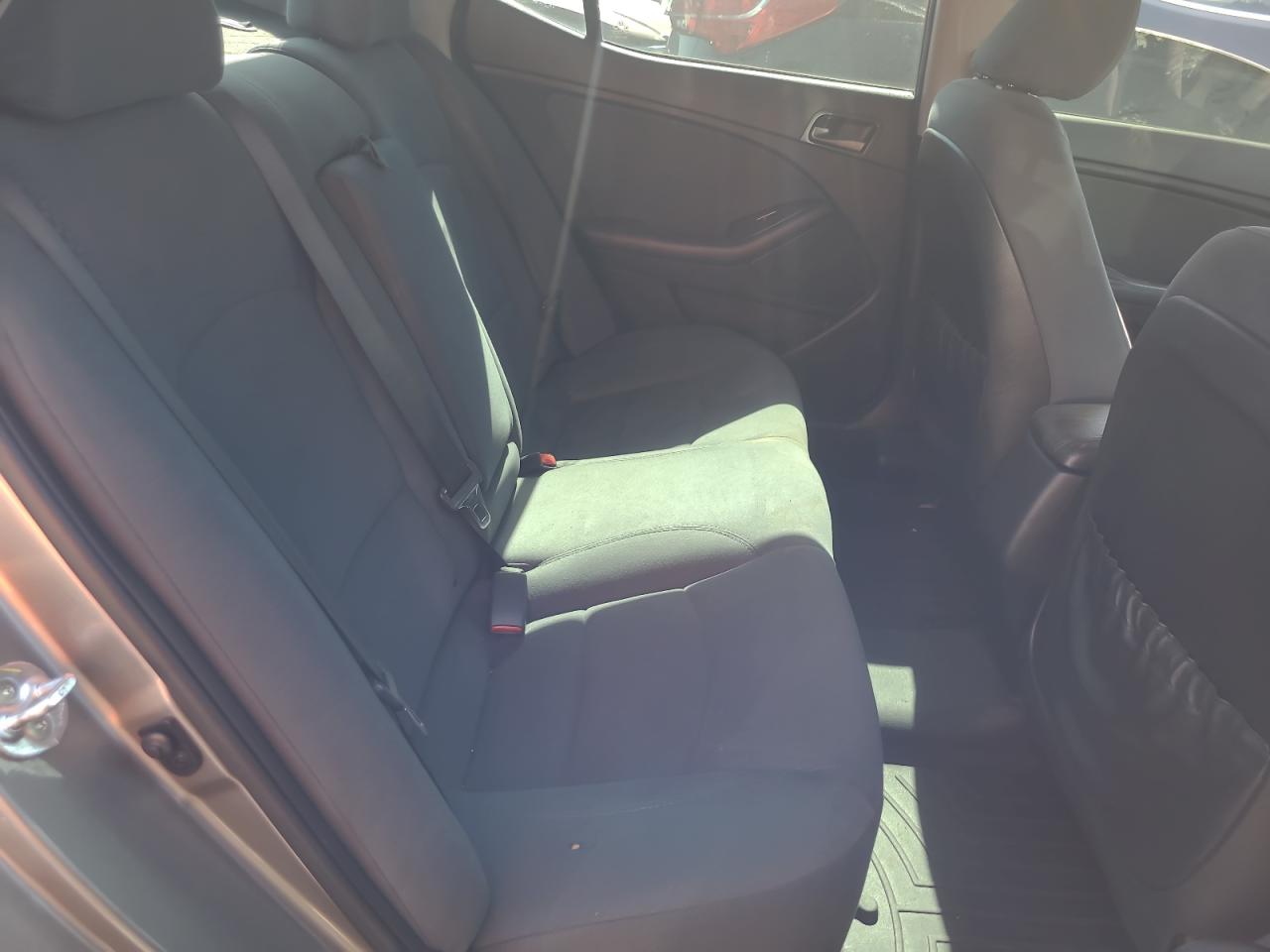 2015 Kia Optima - Image 10