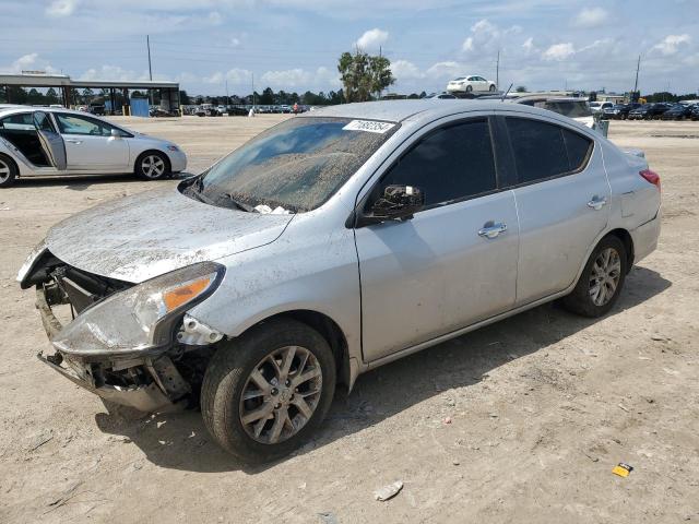  NISSAN VERSA 2019 Silver