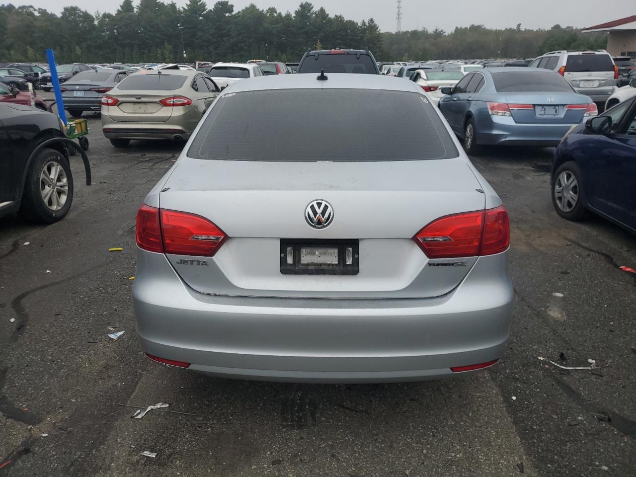 3VWB17AJ7EM300335 2014 Volkswagen Jetta Se