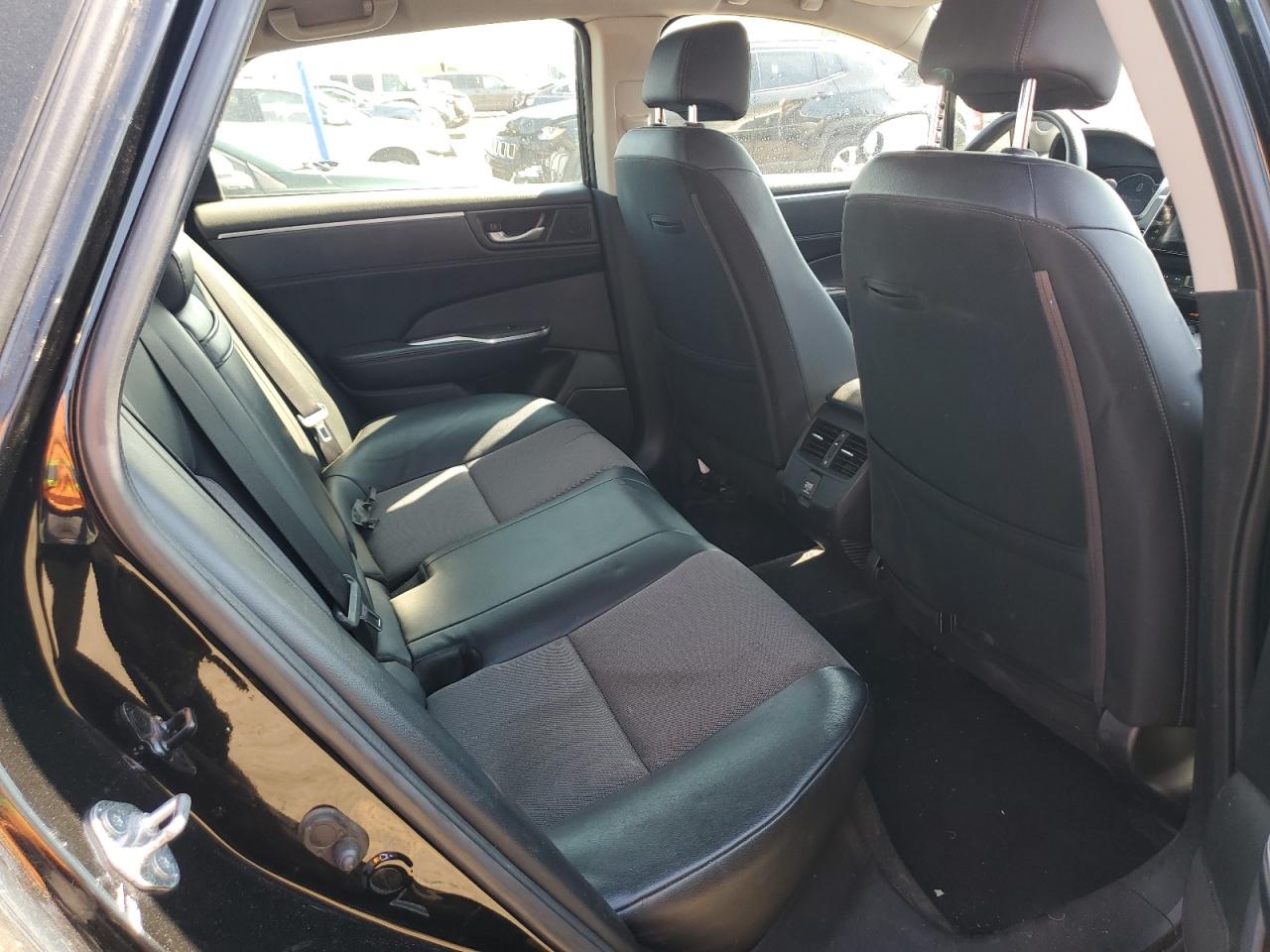 2018 Honda Clarity VIN: JHMZC5F19JC016692 Lot: 71474634