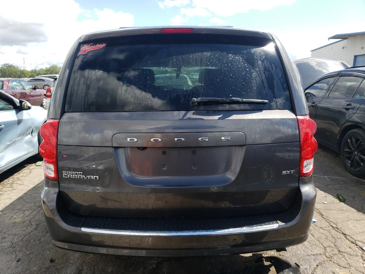 2C4RDGCG8FR756221 2015 Dodge Grand Caravan Sxt