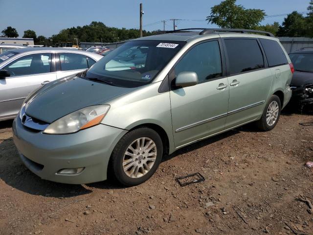 2010 Toyota Sienna Xle