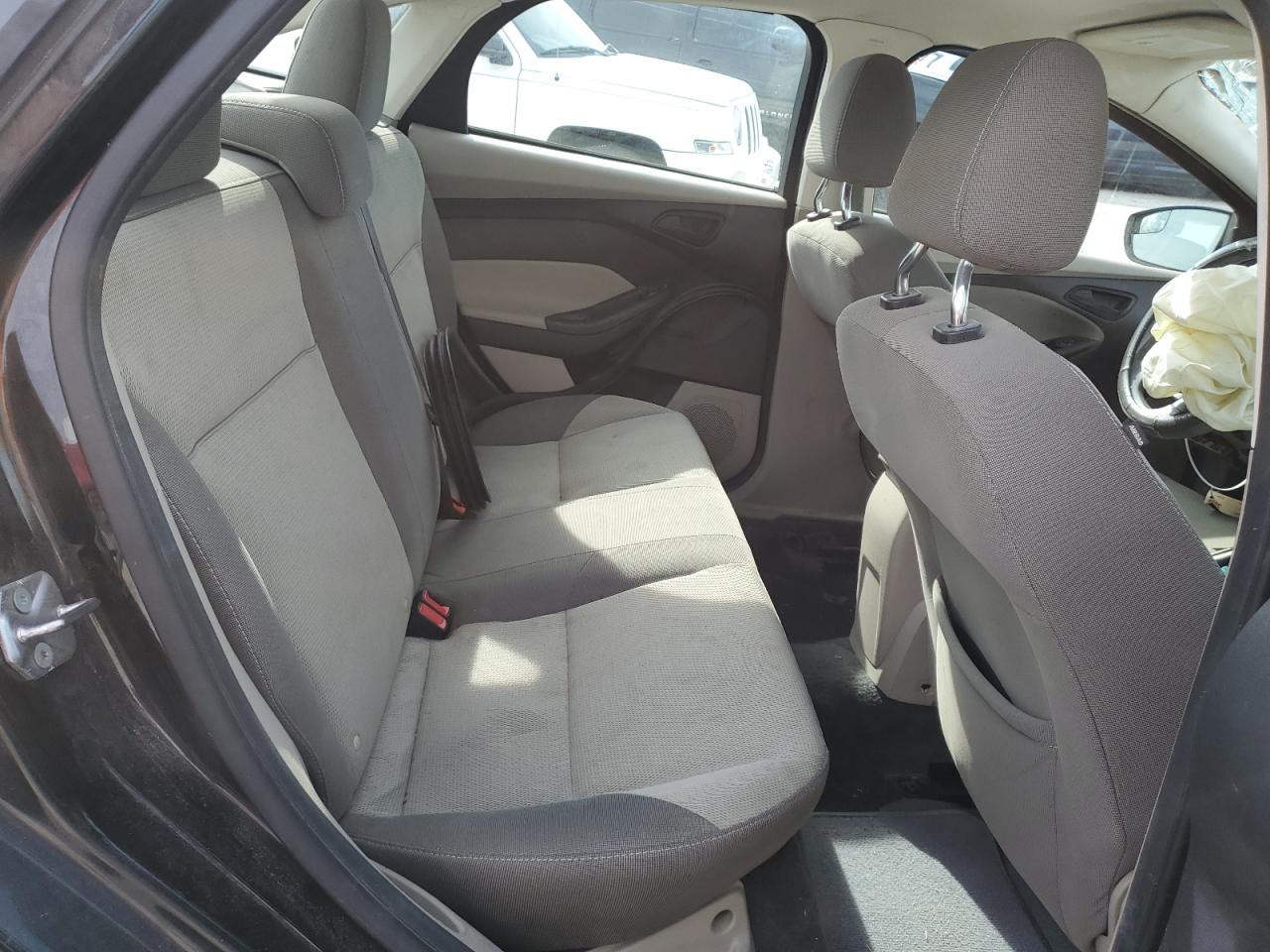 2012 Ford Focus - Image 11