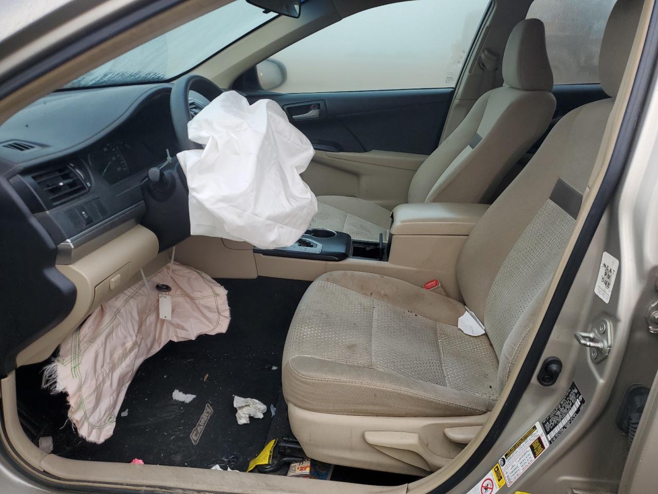 2014 Toyota Camry - Image 7