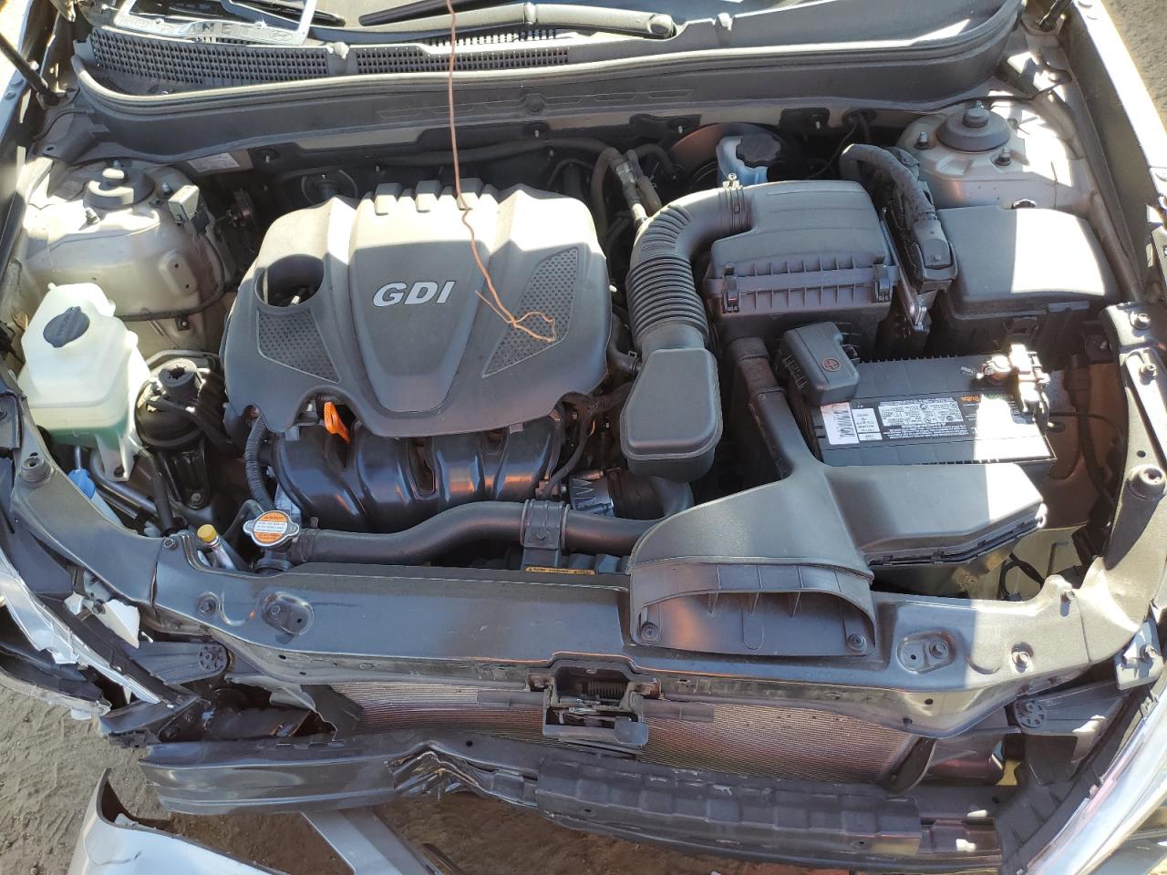 2011 Hyundai Sonata - Image 11