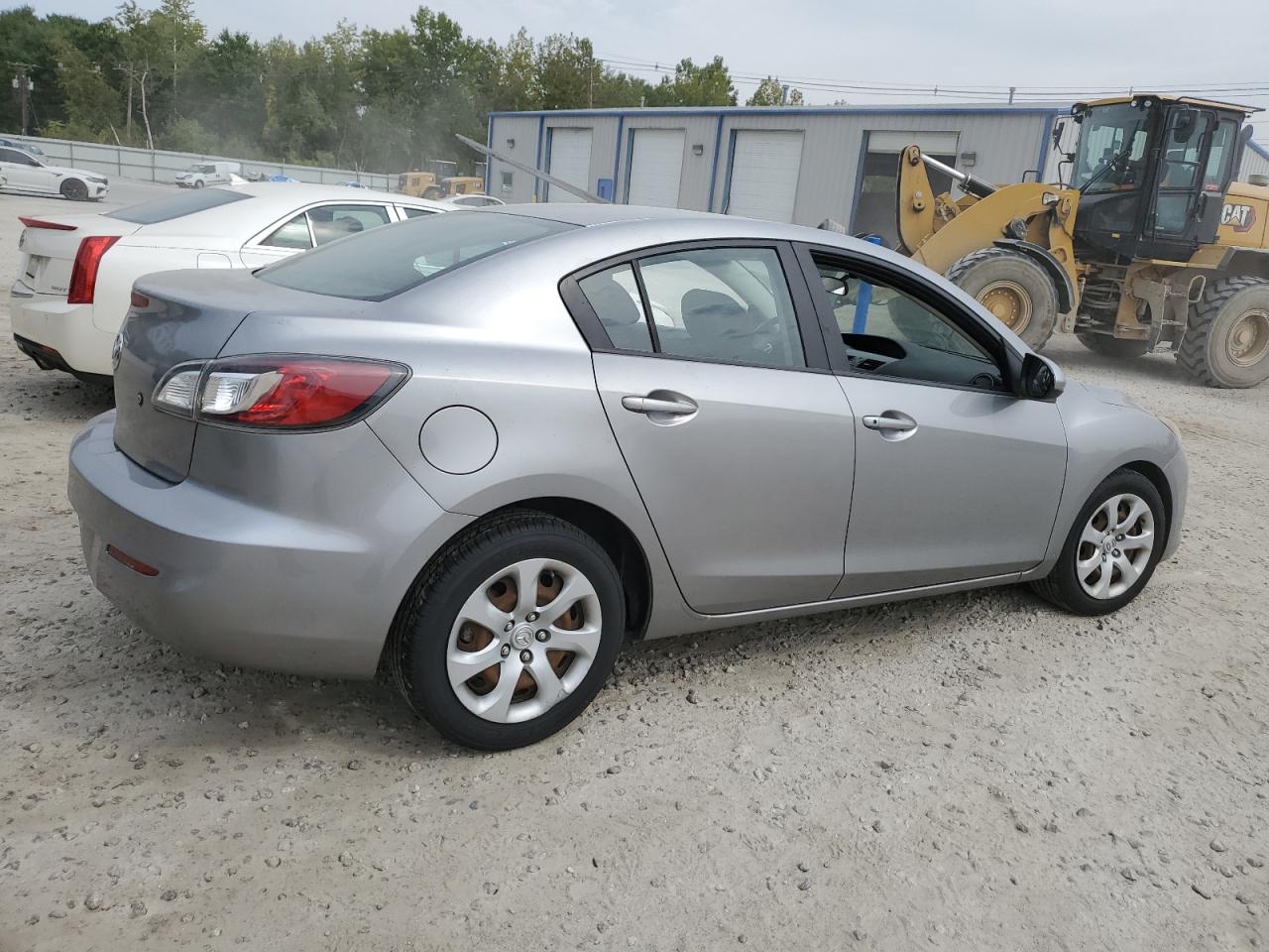2012 Mazda 3 - Image 3