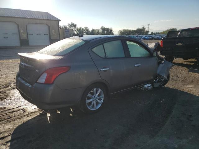  NISSAN VERSA 2017 Gray