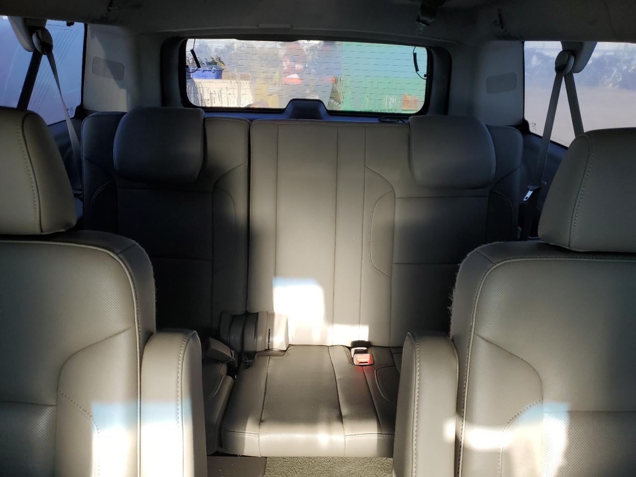 1GNSKKKCXFR160873 2015 Chevrolet Suburban K1500 Ltz