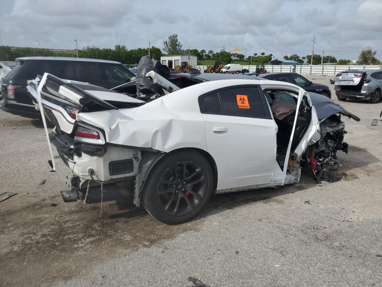2020 Dodge Charger - Image 3