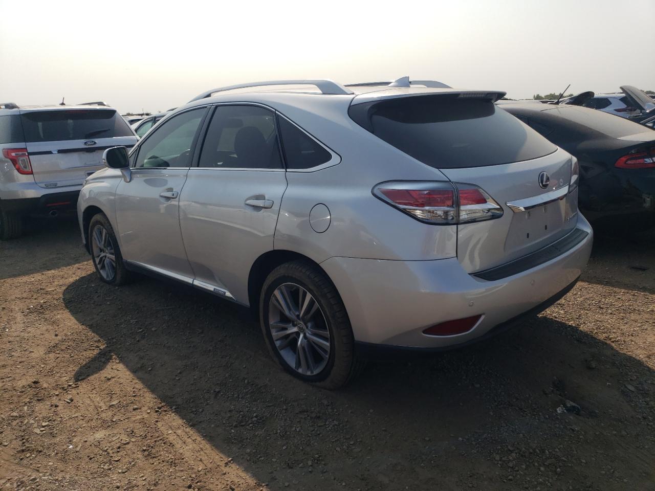 2T2BC1BA3FC006817 2015 LEXUS RX - Image 2