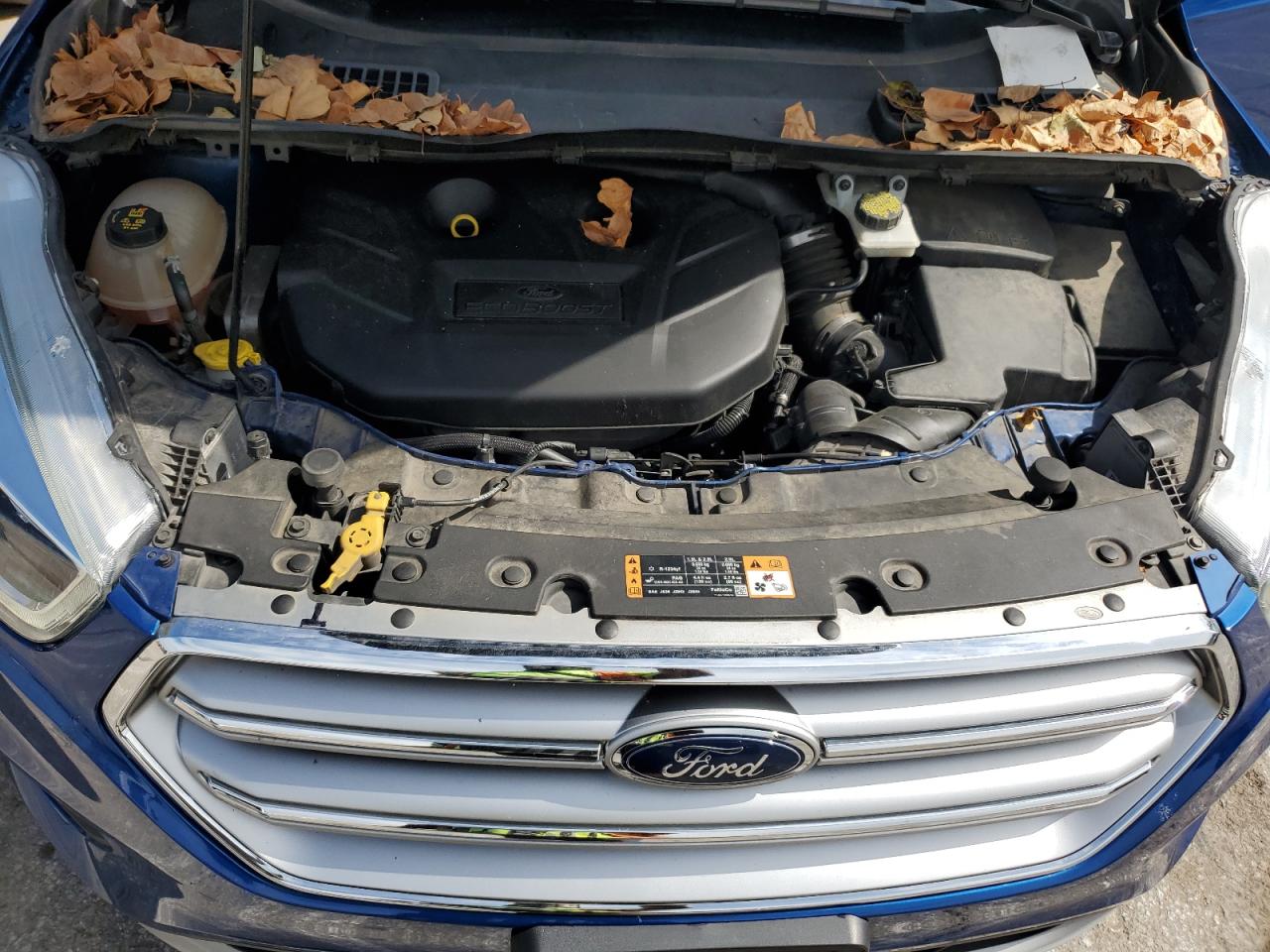 1FMCU9J94HUA81314 2017 Ford Escape Titanium