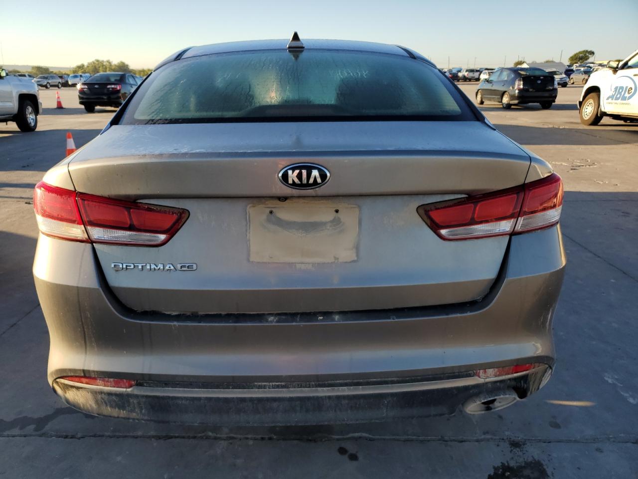 5XXGT4L39HG161055 2017 Kia Optima Lx